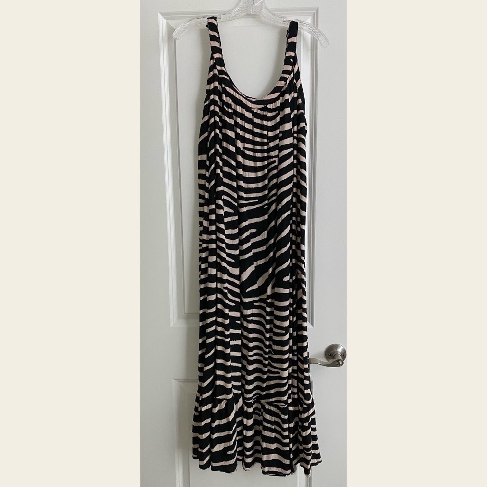 H&M size 6 zebra print maxi dress